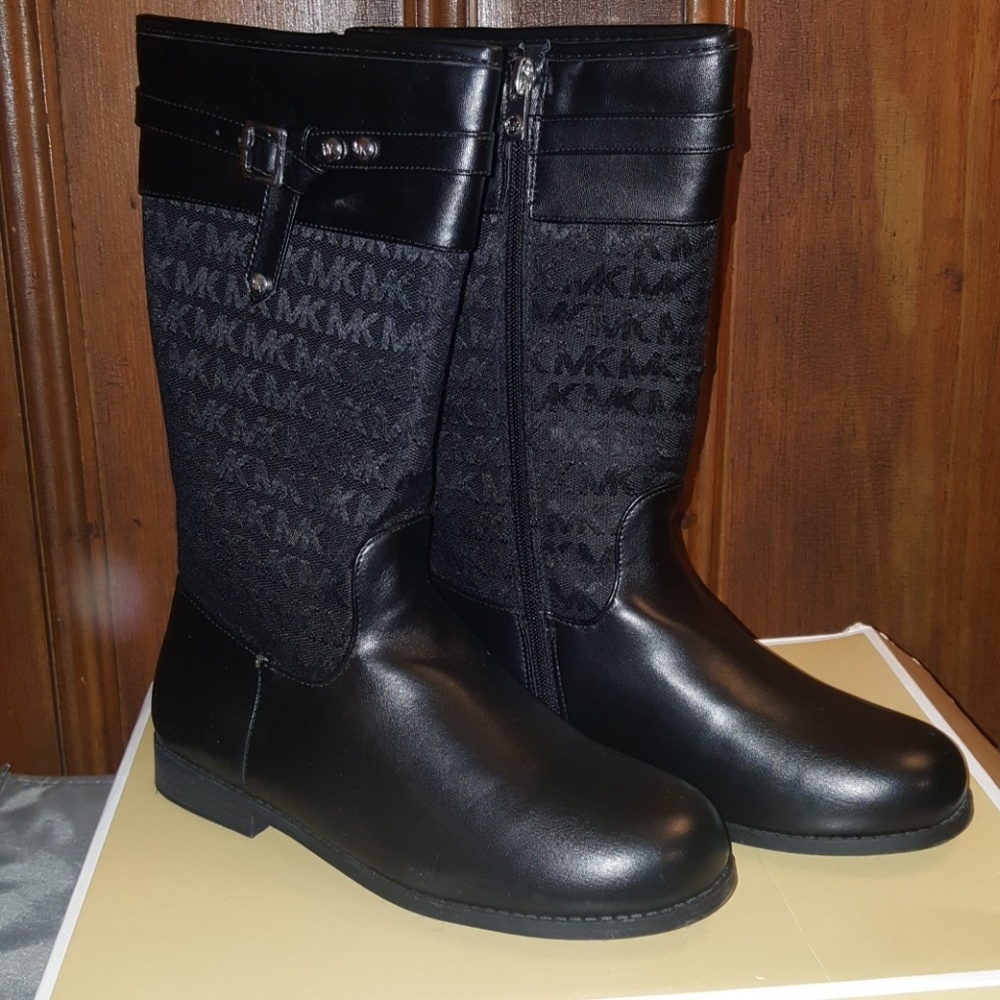 👠🍁NEW Michael Kors black boots
